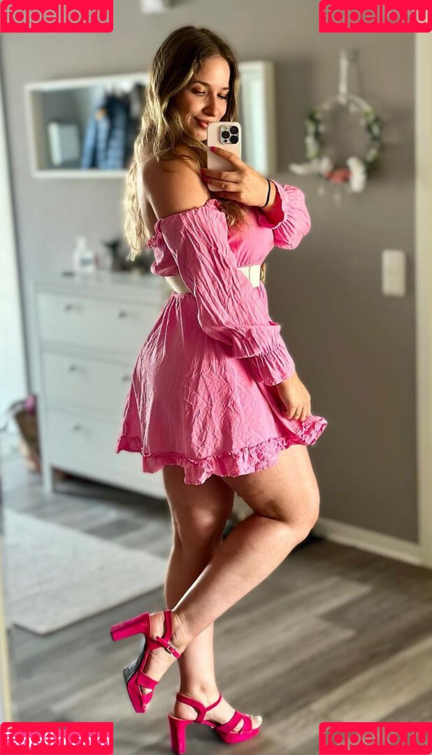 Doreen Zing Onlyfans Photo Gallery 