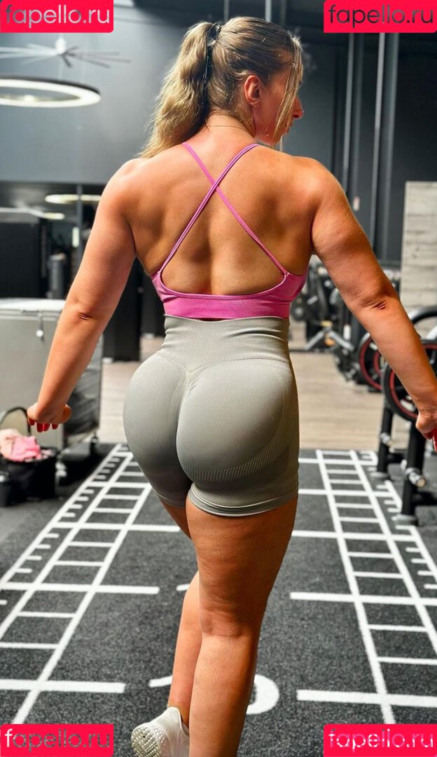 Doreen Zing Onlyfans Photo Gallery 