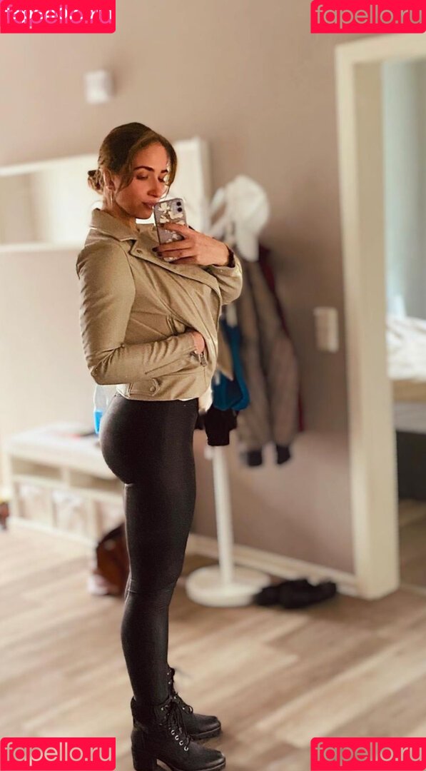 Doreen Zing Onlyfans Photo Gallery 