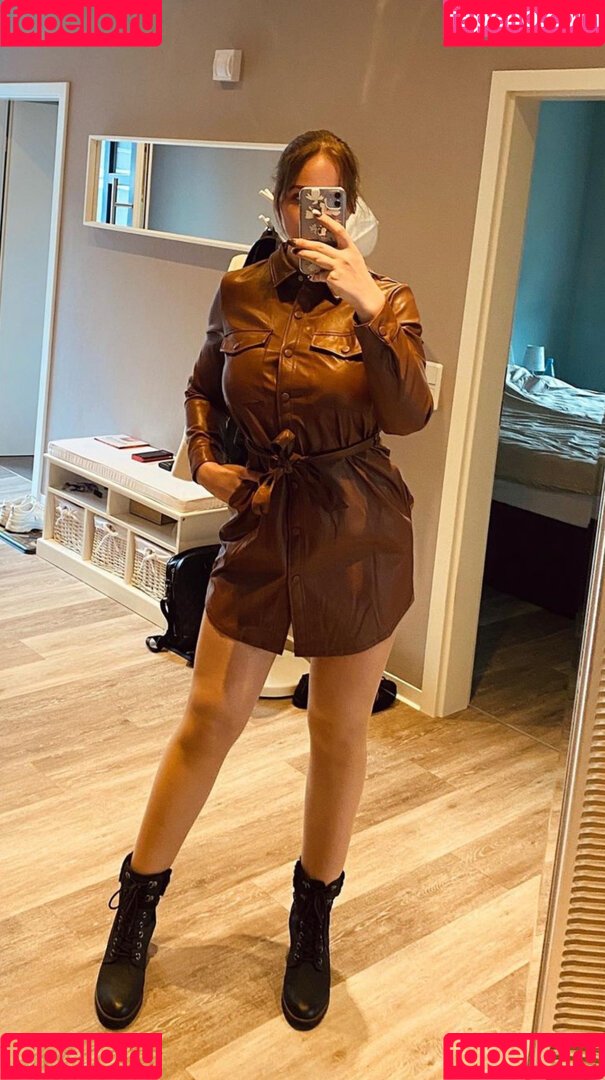 Doreen Zing Onlyfans Photo Gallery 