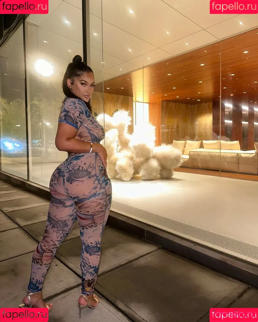 LovelyLesh Onlyfans Photo Gallery 