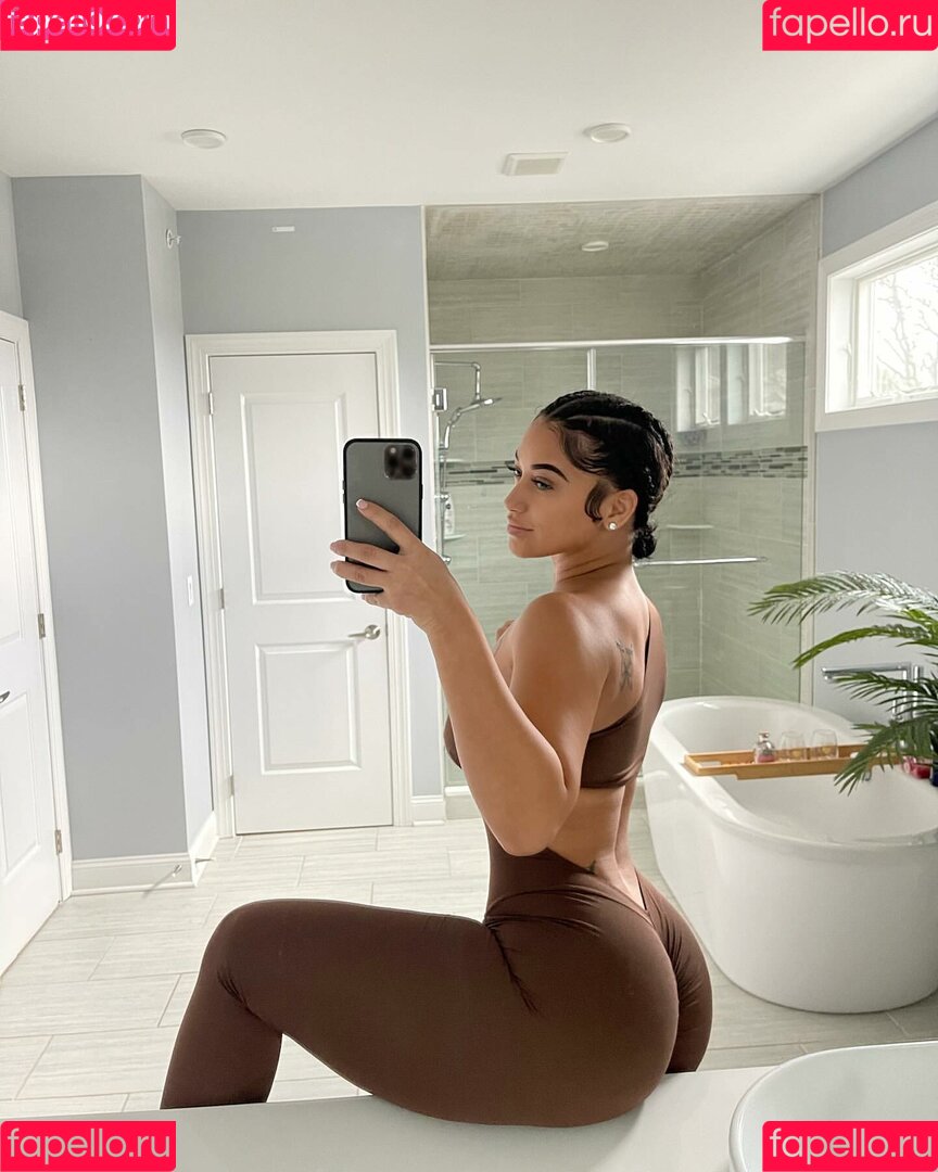 LovelyLesh Onlyfans Photo Gallery 