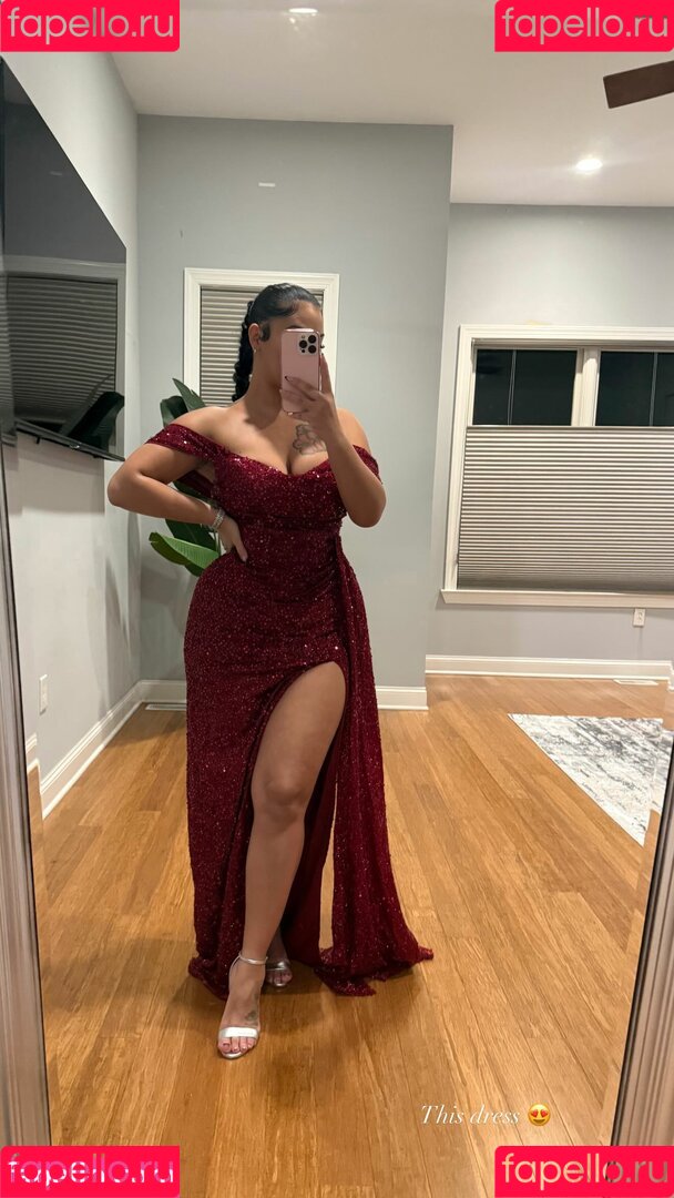 LovelyLesh Onlyfans Photo Gallery 