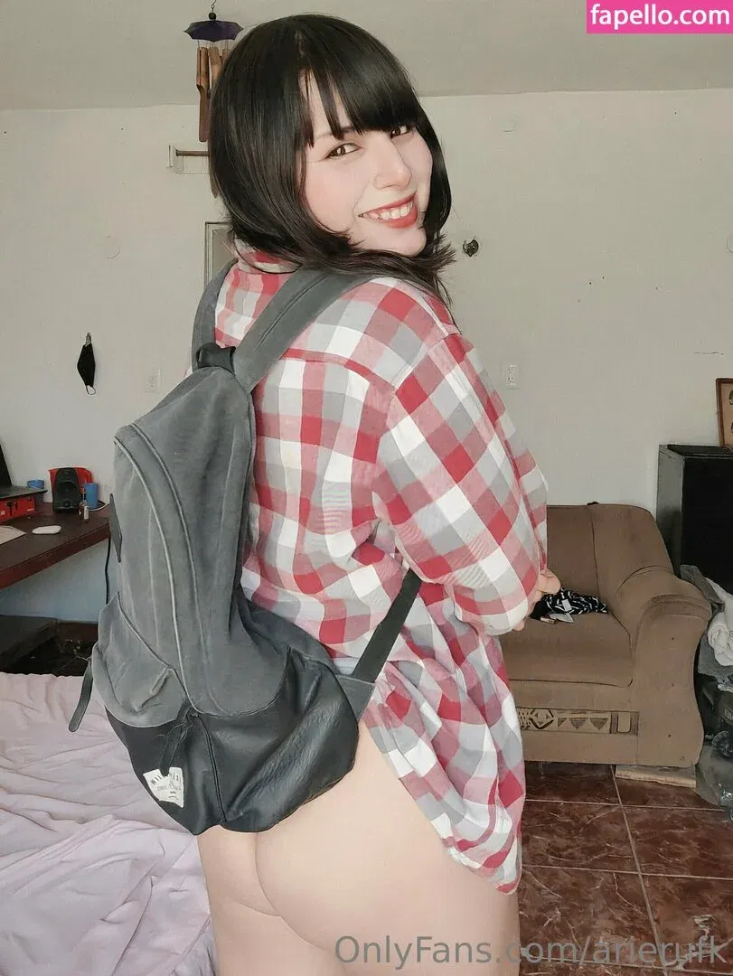 arierufk Onlyfans Photo Gallery 