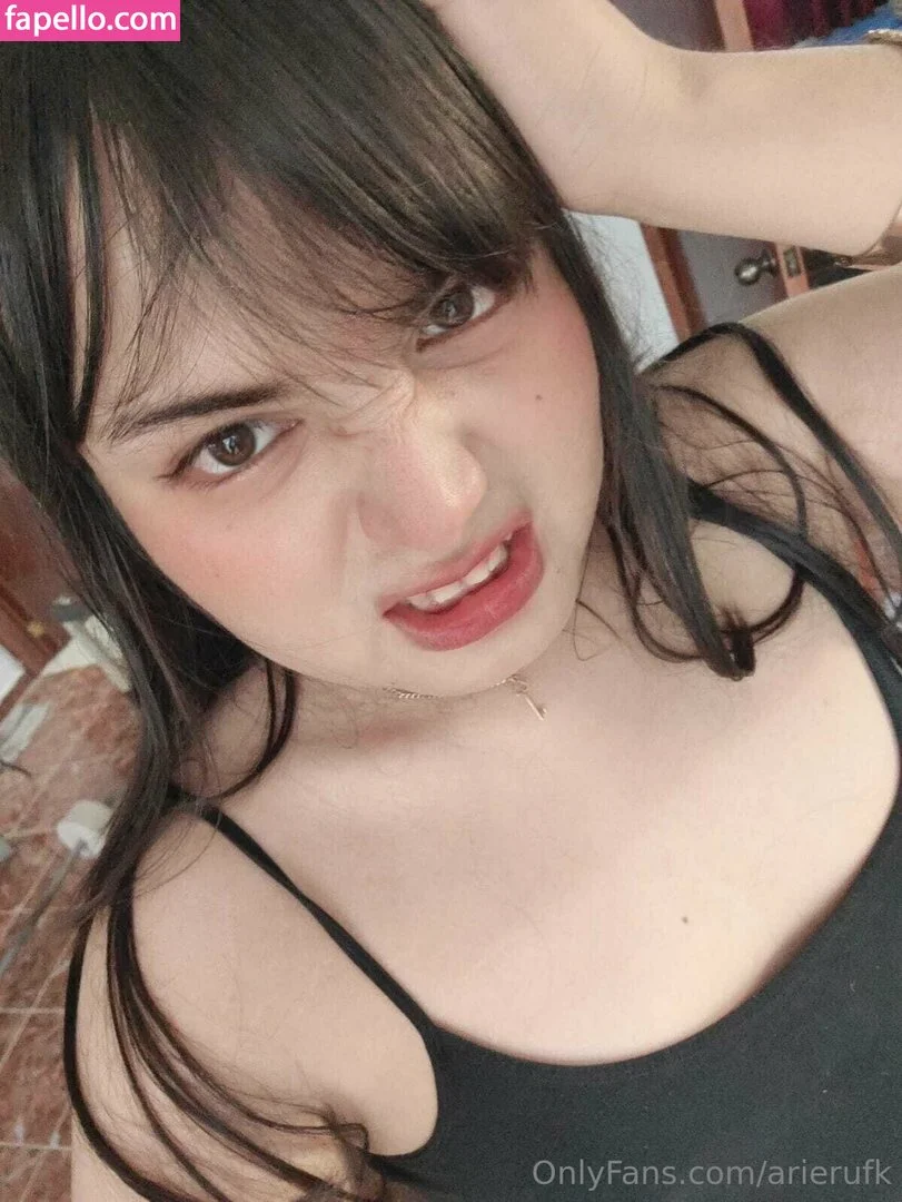 arierufk Onlyfans Photo Gallery 