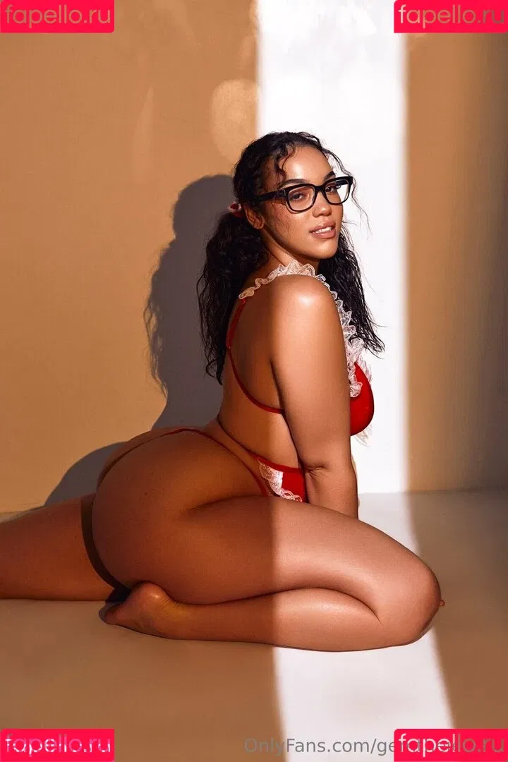GemJewels Onlyfans Photo Gallery 