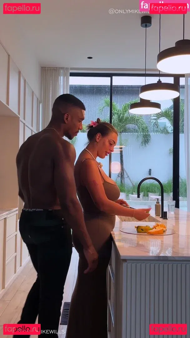 Alanna Pow Onlyfans Photo Gallery 