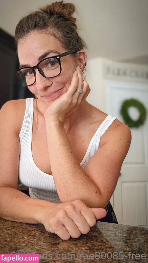 rae80085-free Onlyfans Photo Gallery 