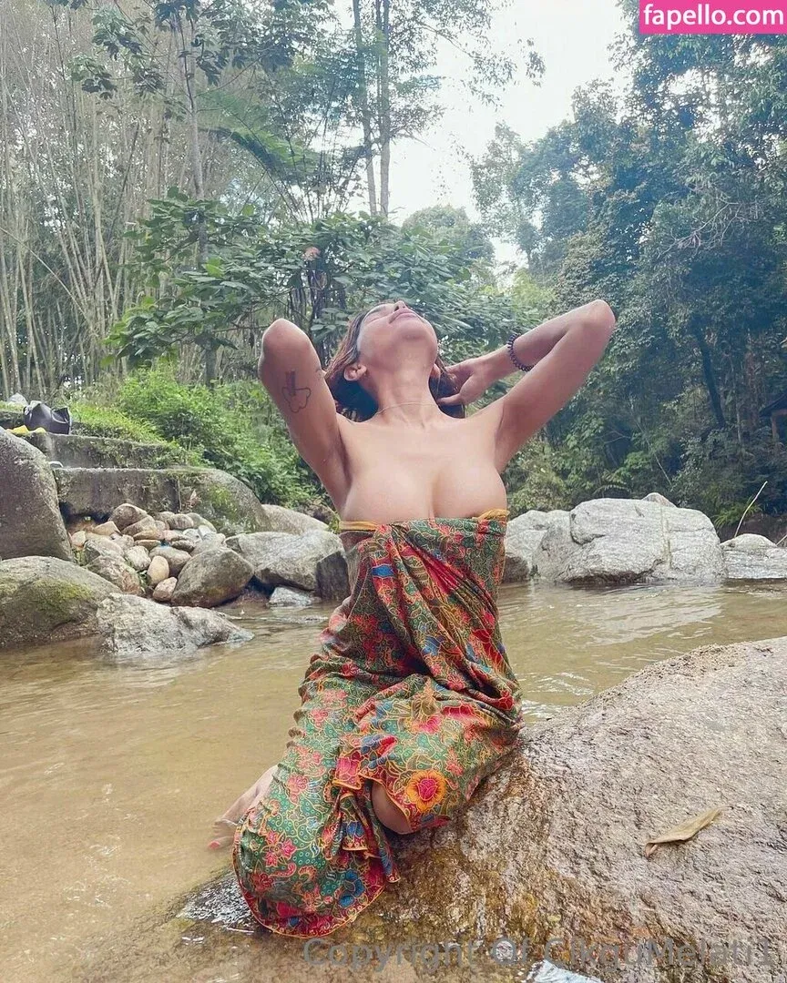 cikgumelati1 Onlyfans Photo Gallery 