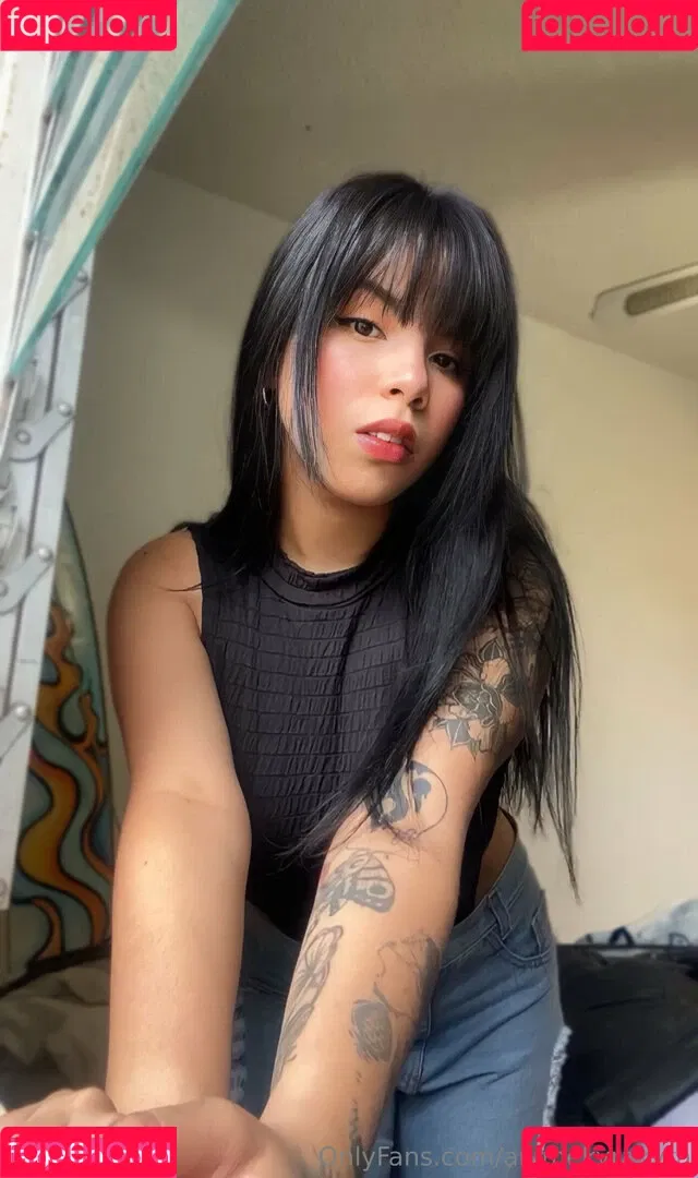 brattykyra Onlyfans Photo Gallery 