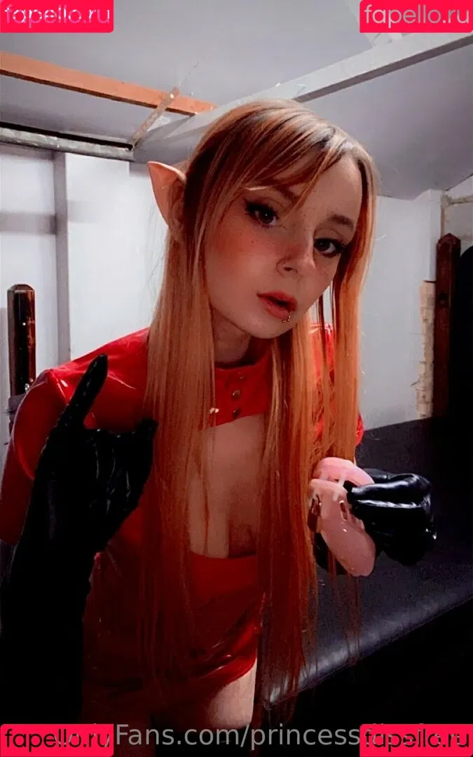 princessdissfree Onlyfans Photo Gallery 