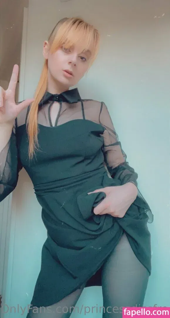 princessdissfree Onlyfans Photo Gallery 