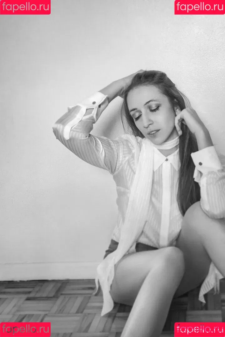 CrystAAHHL Onlyfans Photo Gallery 