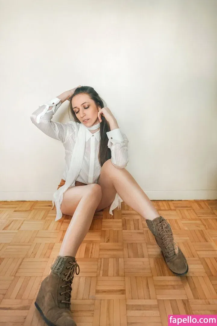 CrystAAHHL Onlyfans Photo Gallery 