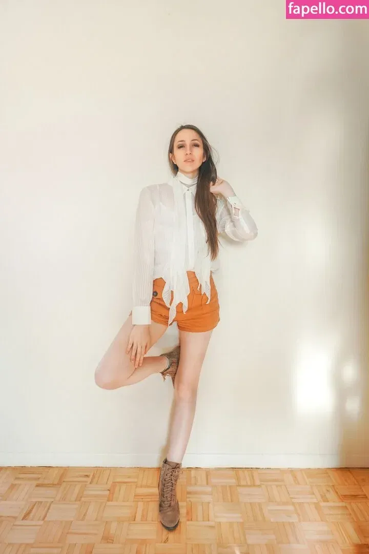 CrystAAHHL Onlyfans Photo Gallery 