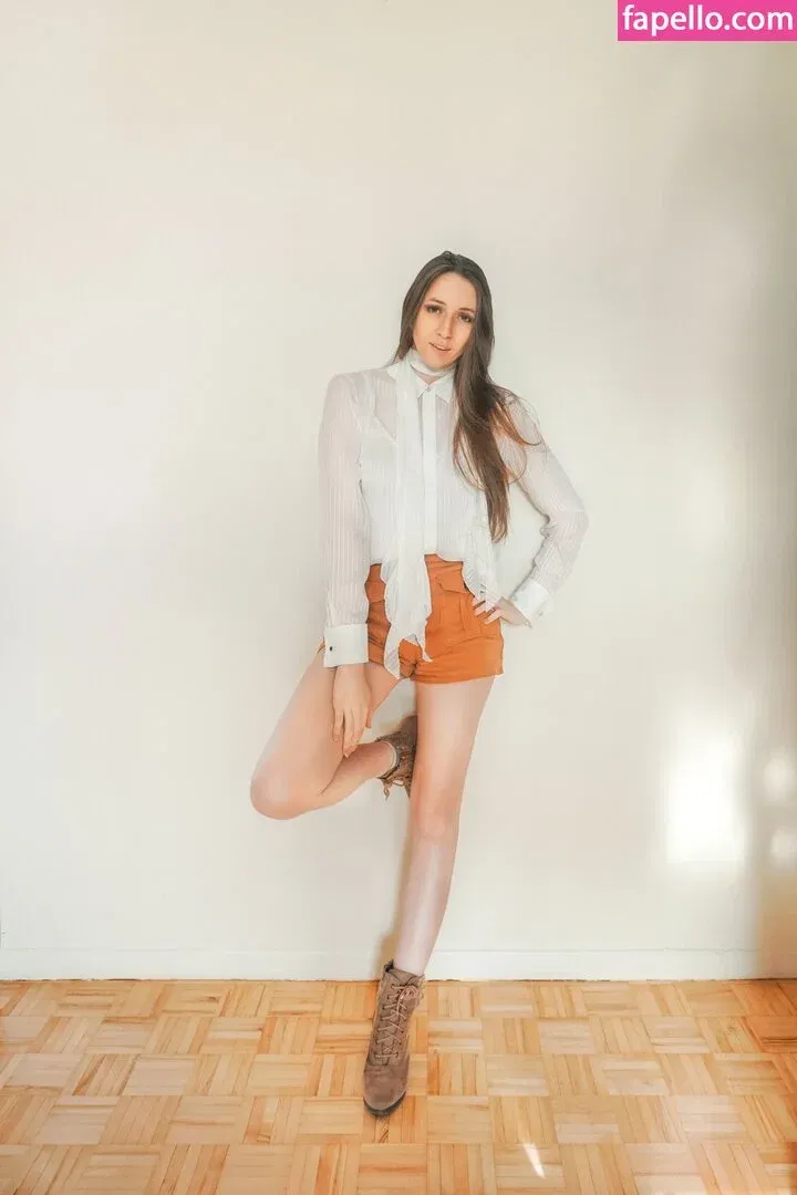 CrystAAHHL Onlyfans Photo Gallery 