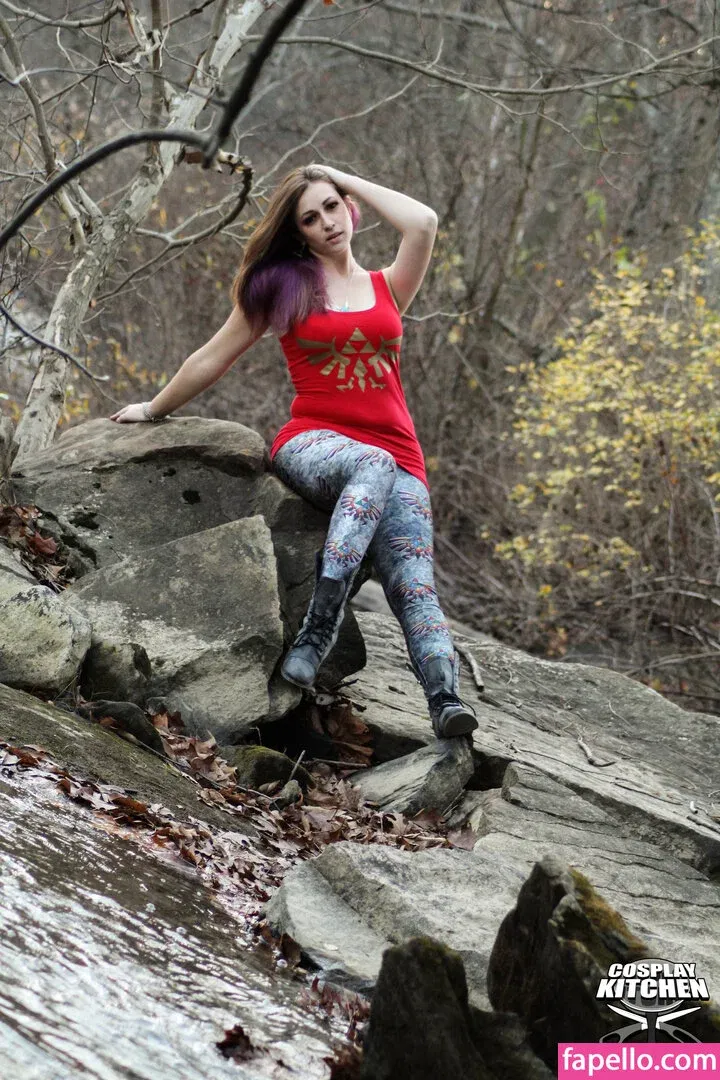 CrystAAHHL Onlyfans Photo Gallery 