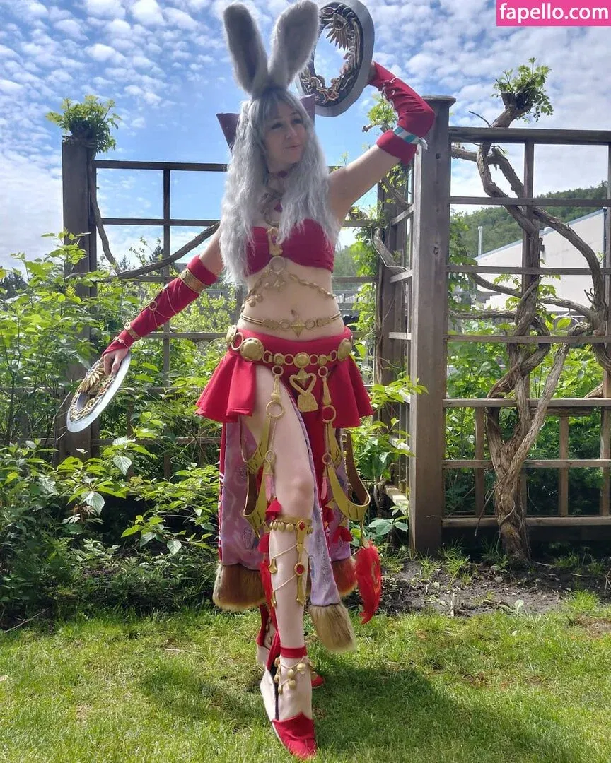 CrystAAHHL Onlyfans Photo Gallery 