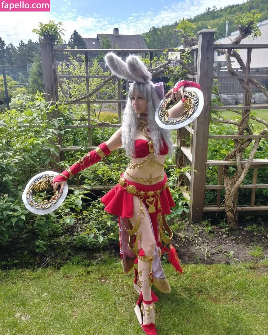 CrystAAHHL Onlyfans Photo Gallery 