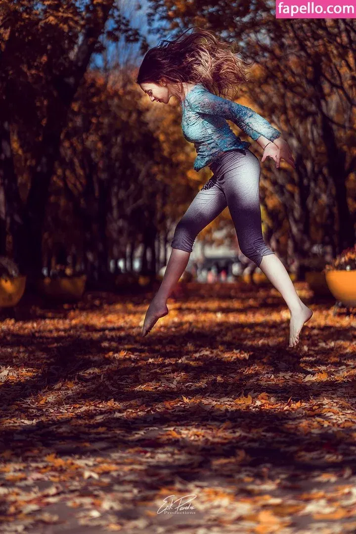 CrystAAHHL Onlyfans Photo Gallery 