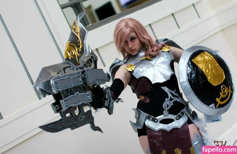 CrystAAHHL Onlyfans Photo Gallery 