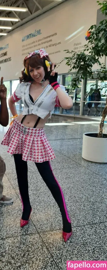 CrystAAHHL Onlyfans Photo Gallery 