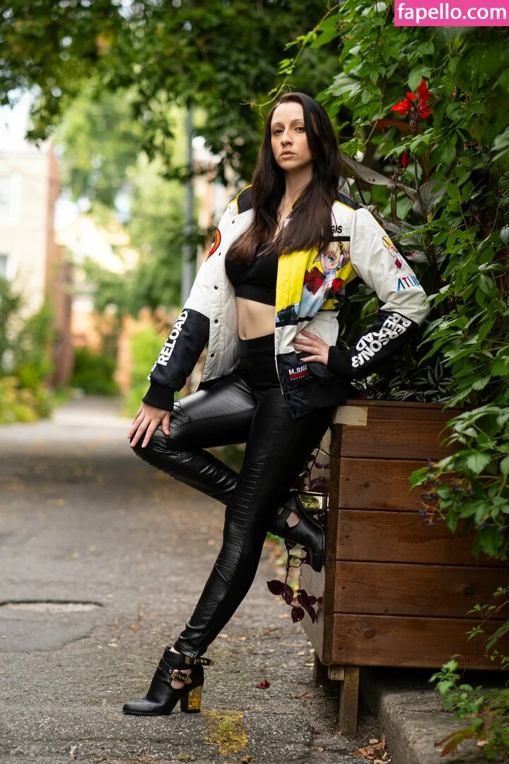 CrystAAHHL Onlyfans Photo Gallery 