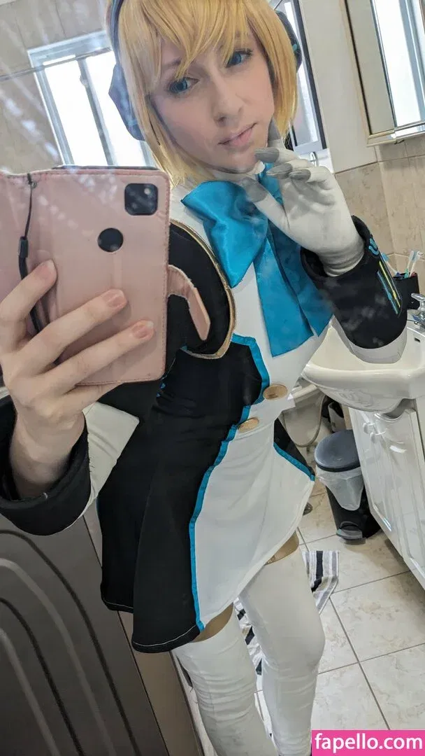 CrystAAHHL Onlyfans Photo Gallery 