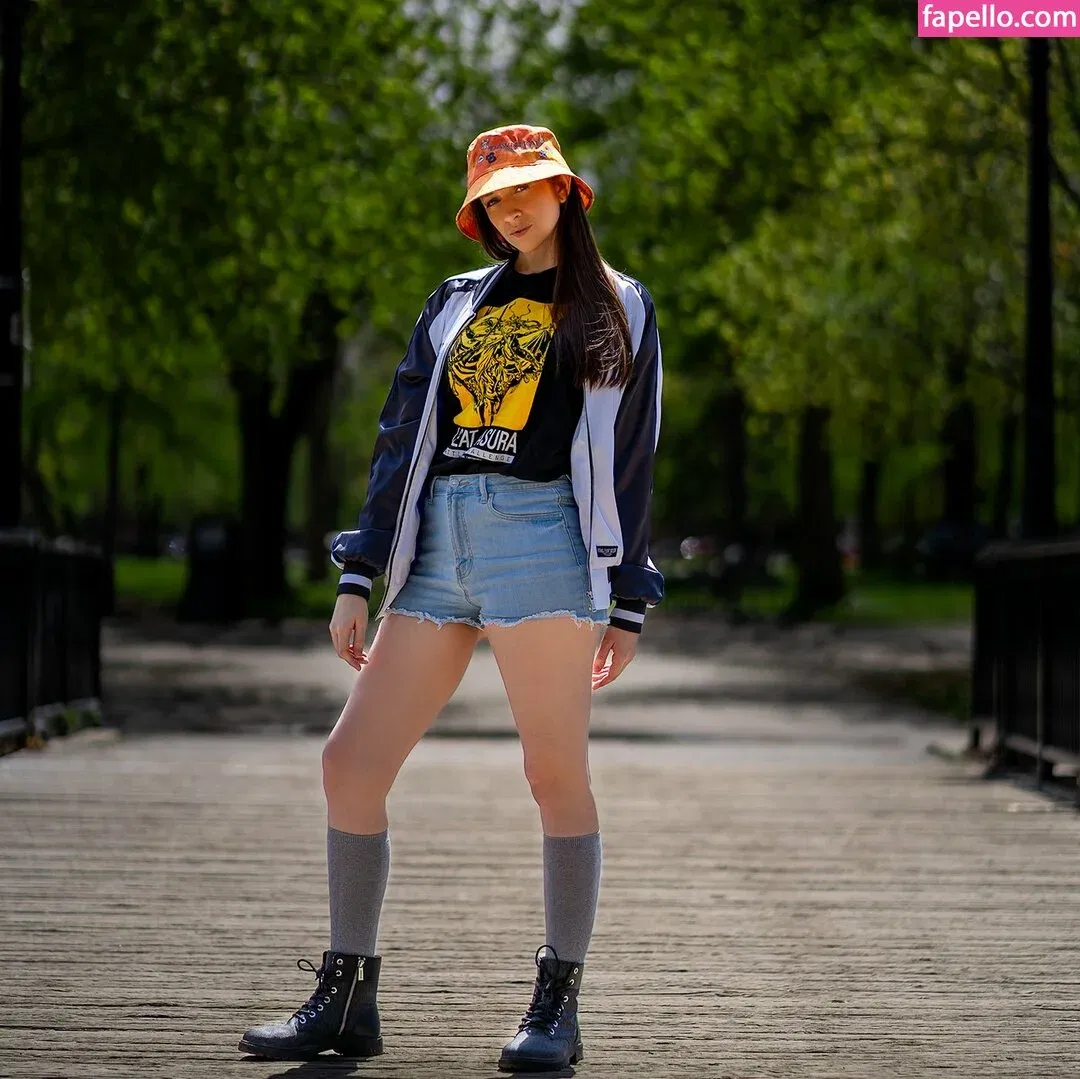 CrystAAHHL Onlyfans Photo Gallery 