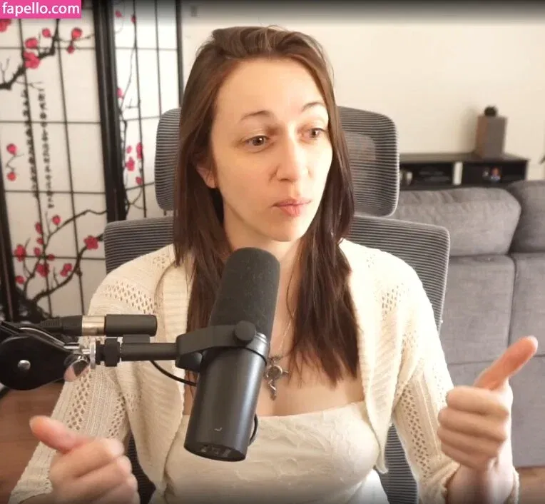 CrystAAHHL Onlyfans Photo Gallery 