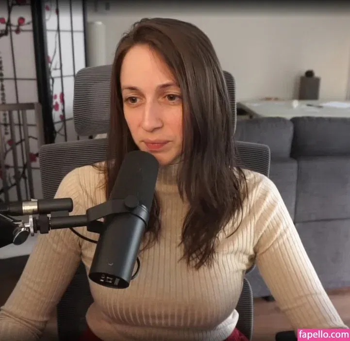 CrystAAHHL Onlyfans Photo Gallery 