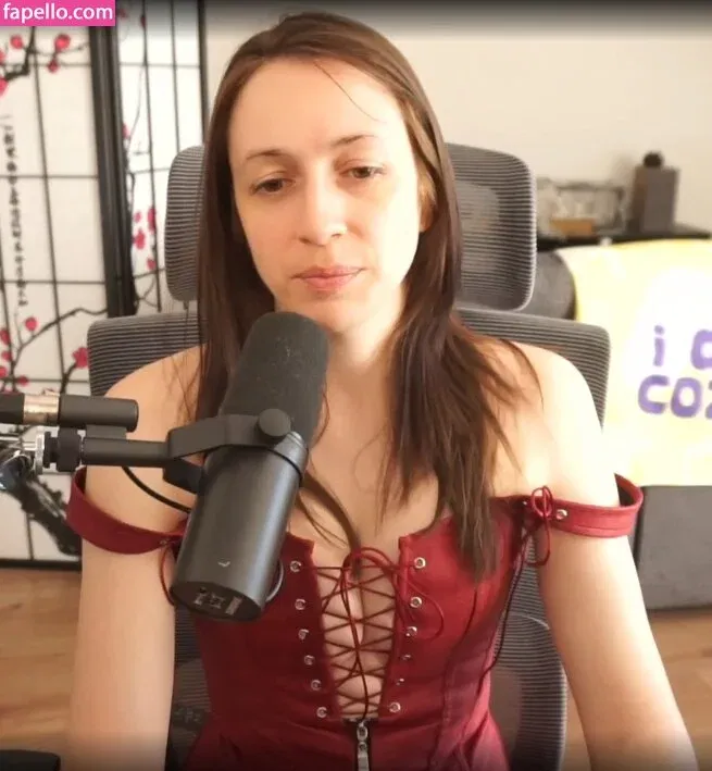 CrystAAHHL Onlyfans Photo Gallery 