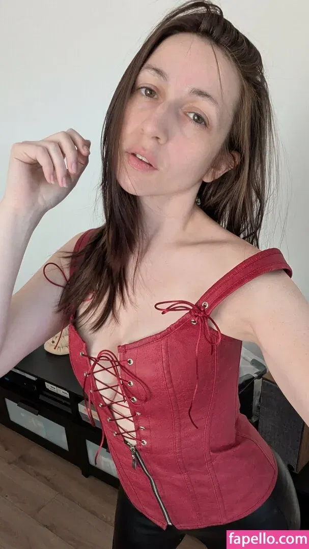 CrystAAHHL Onlyfans Photo Gallery 