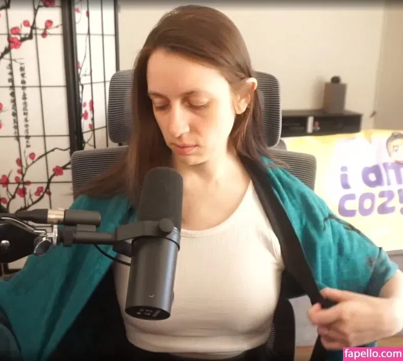 CrystAAHHL Onlyfans Photo Gallery 