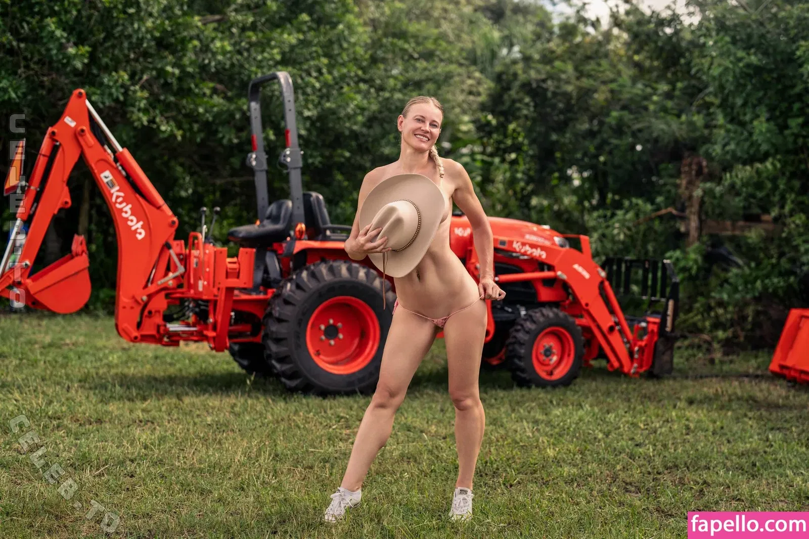 WhatMeikeMakes Onlyfans Photo Gallery 