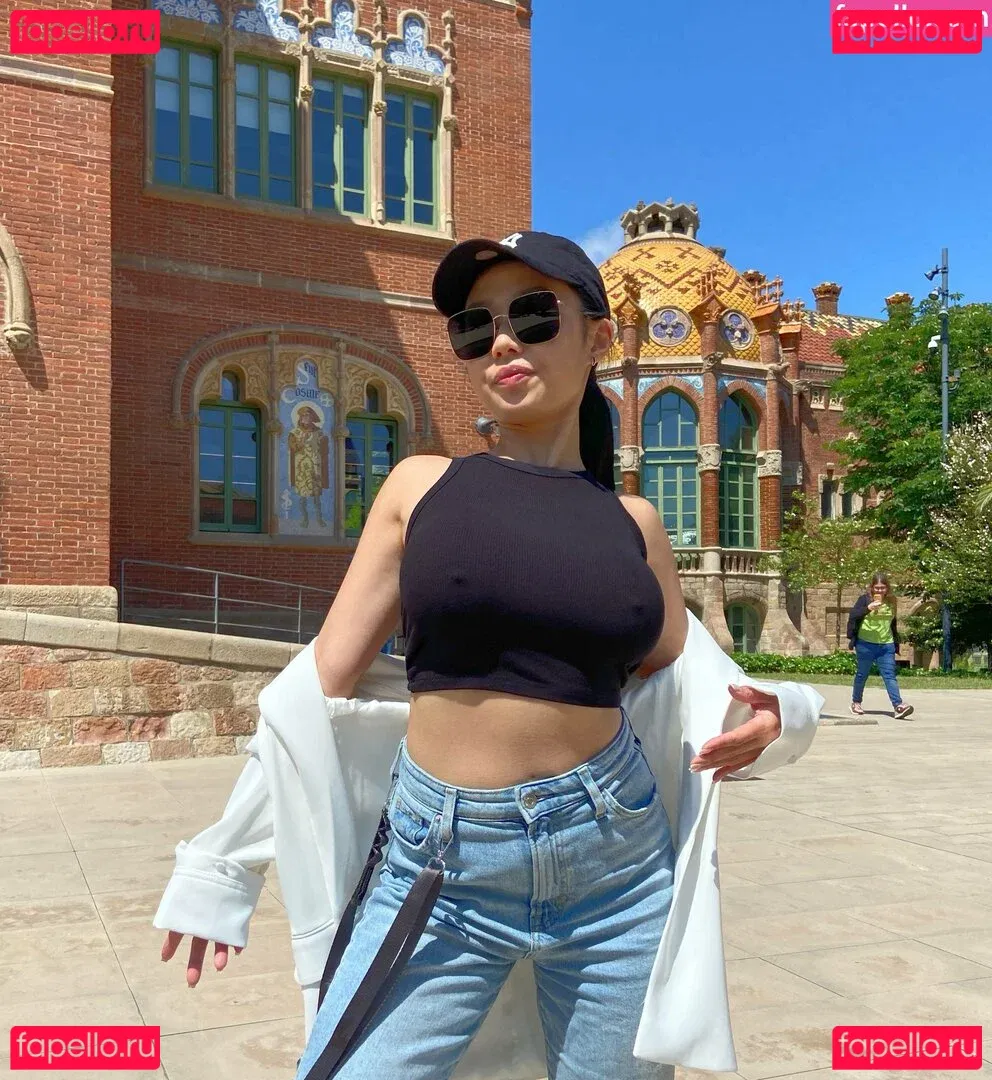 Sharon Wei Onlyfans Photo Gallery 