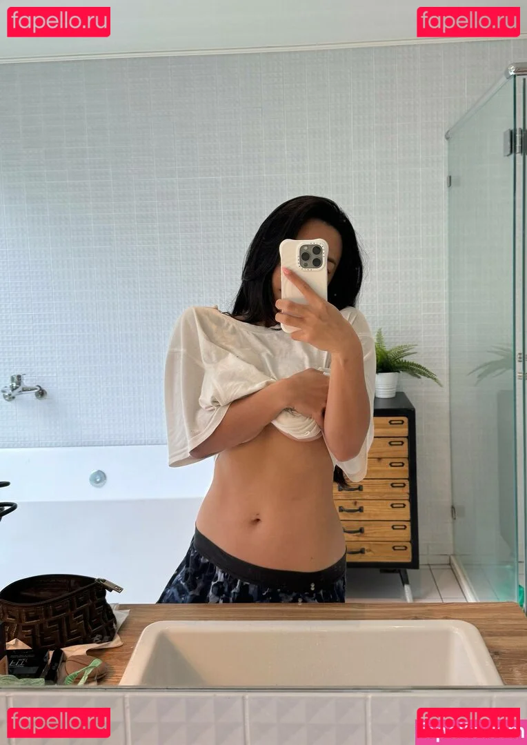 Sharon Wei Onlyfans Photo Gallery 