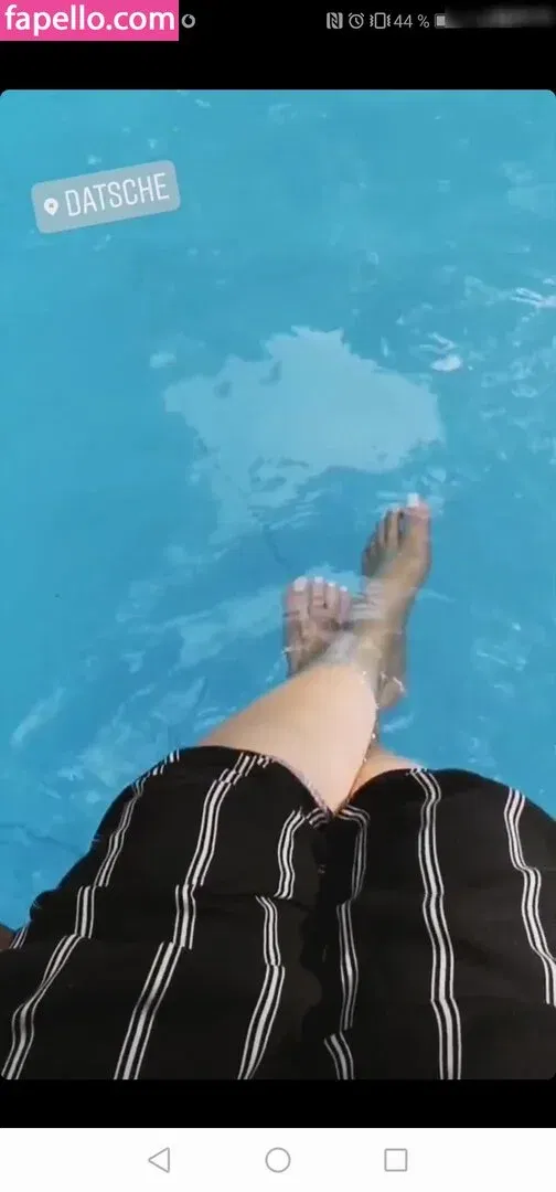 Feet of Penny Onlyfans Photo Gallery 