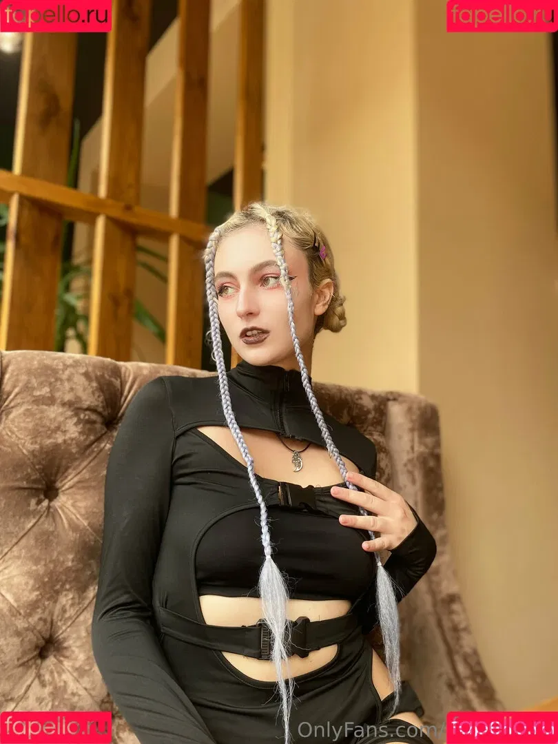 leilaagrace Onlyfans Photo Gallery 