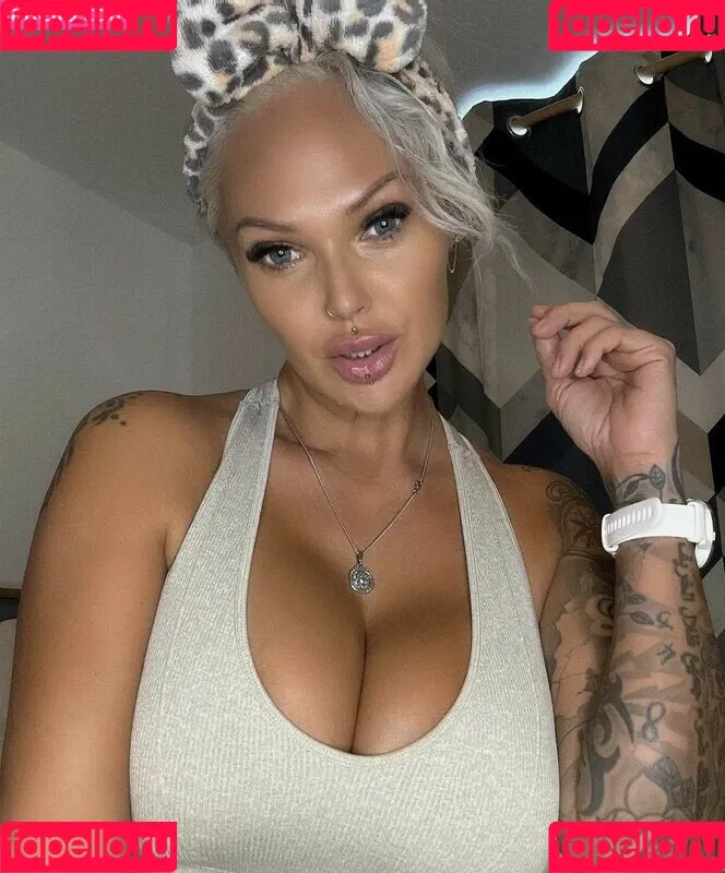 Camilla Jayne Onlyfans Photo Gallery 