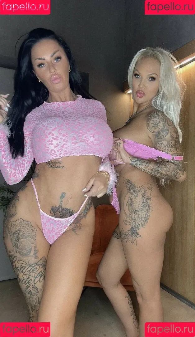 Camilla Jayne Onlyfans Photo Gallery 