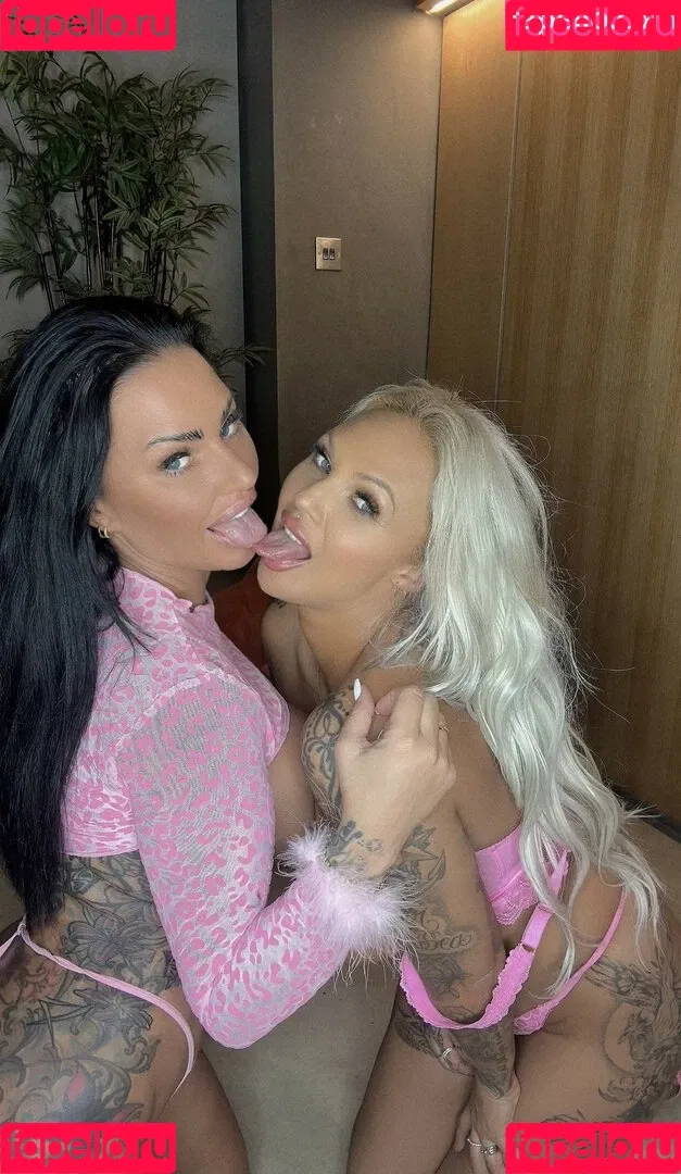 Camilla Jayne Onlyfans Photo Gallery 