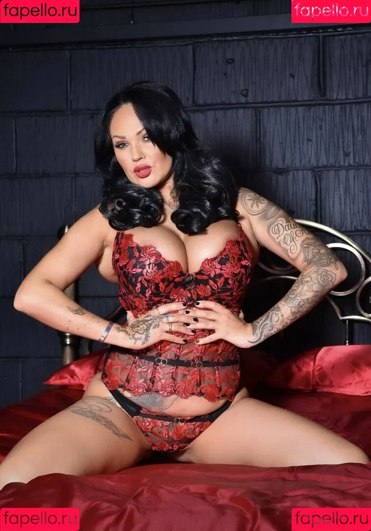 Camilla Jayne Onlyfans Photo Gallery 