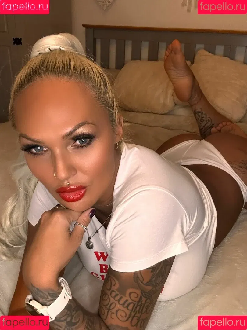 Camilla Jayne Onlyfans Photo Gallery 