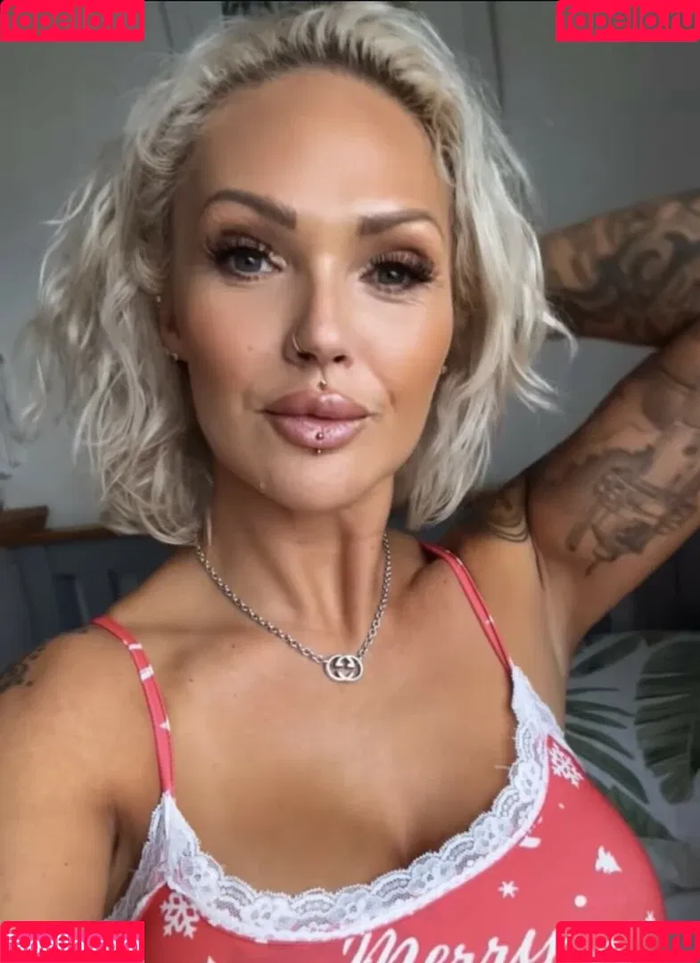 Camilla Jayne Onlyfans Photo Gallery 