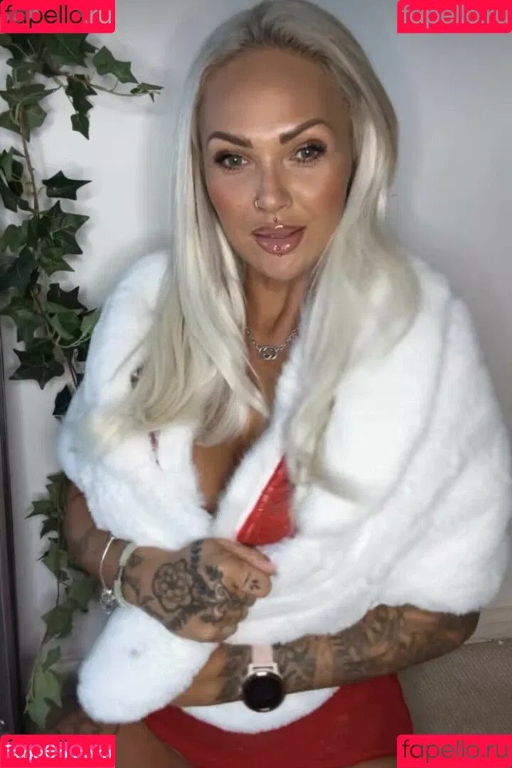 Camilla Jayne Onlyfans Photo Gallery 