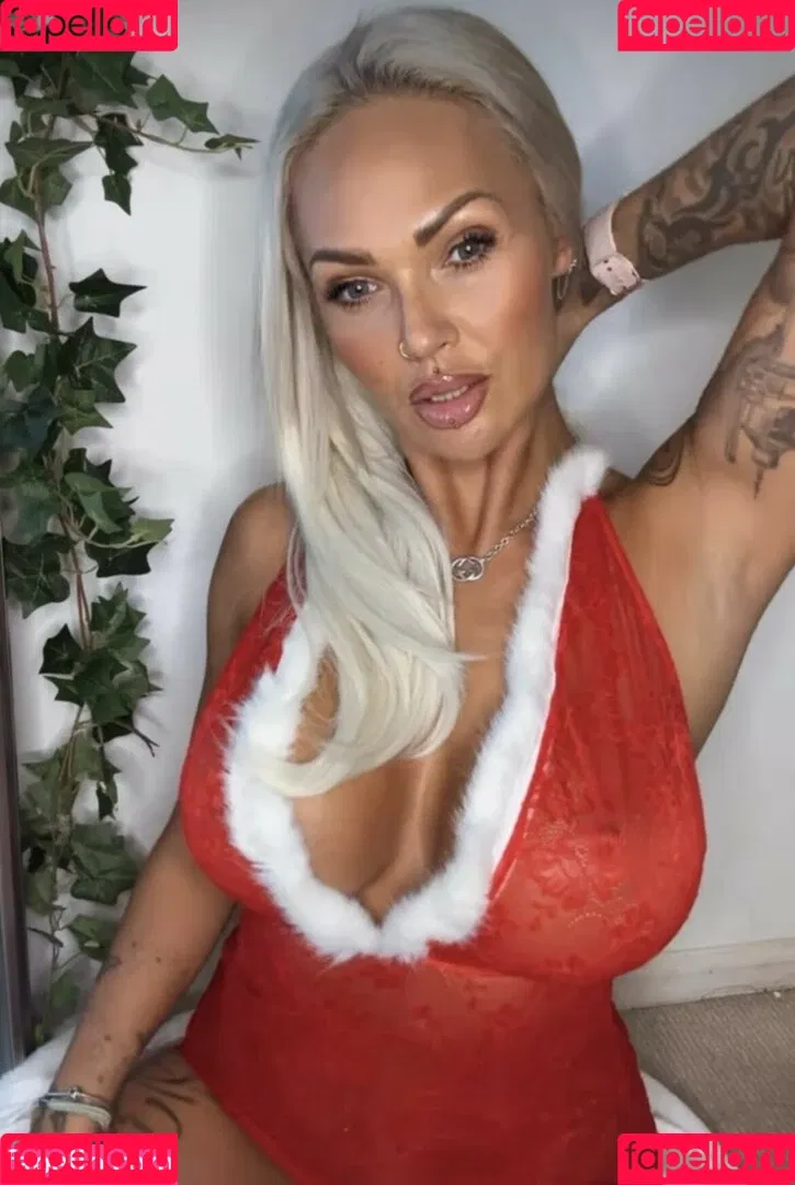 Camilla Jayne Onlyfans Photo Gallery 
