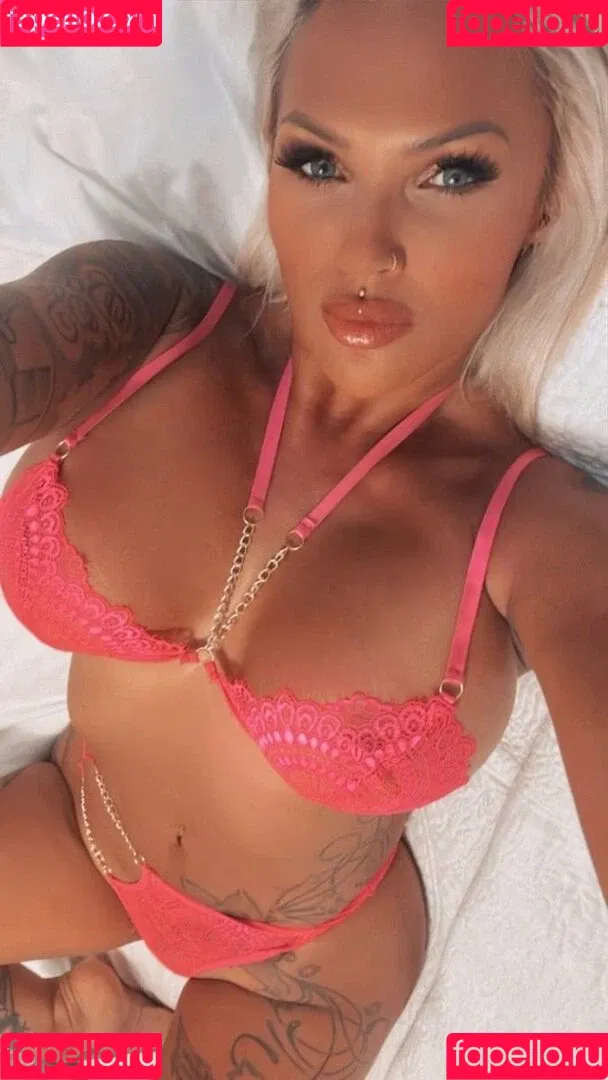 Camilla Jayne Onlyfans Photo Gallery 