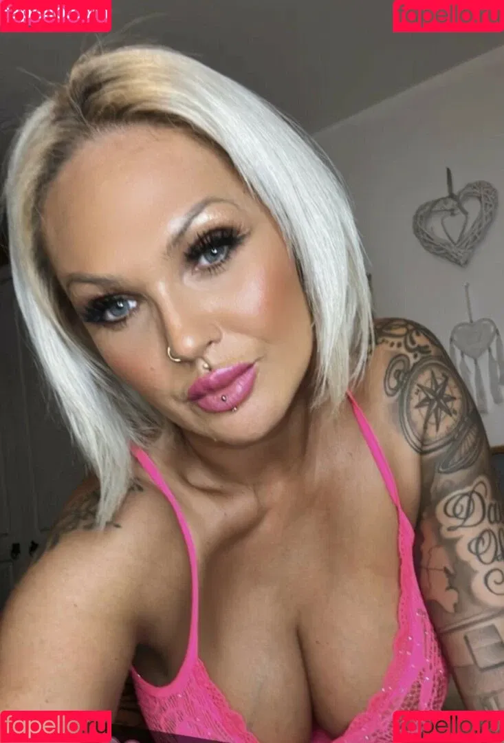 Camilla Jayne Onlyfans Photo Gallery 