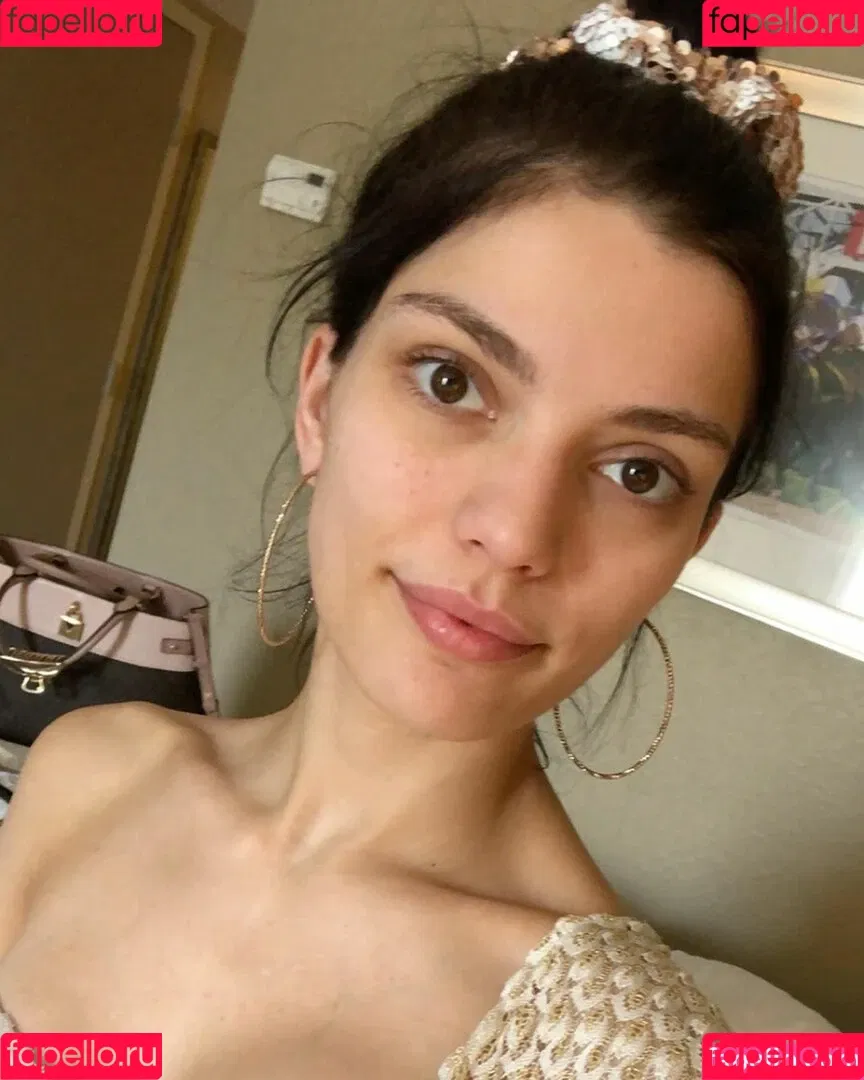 Sadie Blake Onlyfans Photo Gallery 